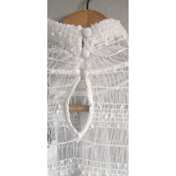 Express Blouse Womens M Cream Sheer Skimming Mesh Mock Neck Balloon Sleeve NWT - Picture 8 of 9